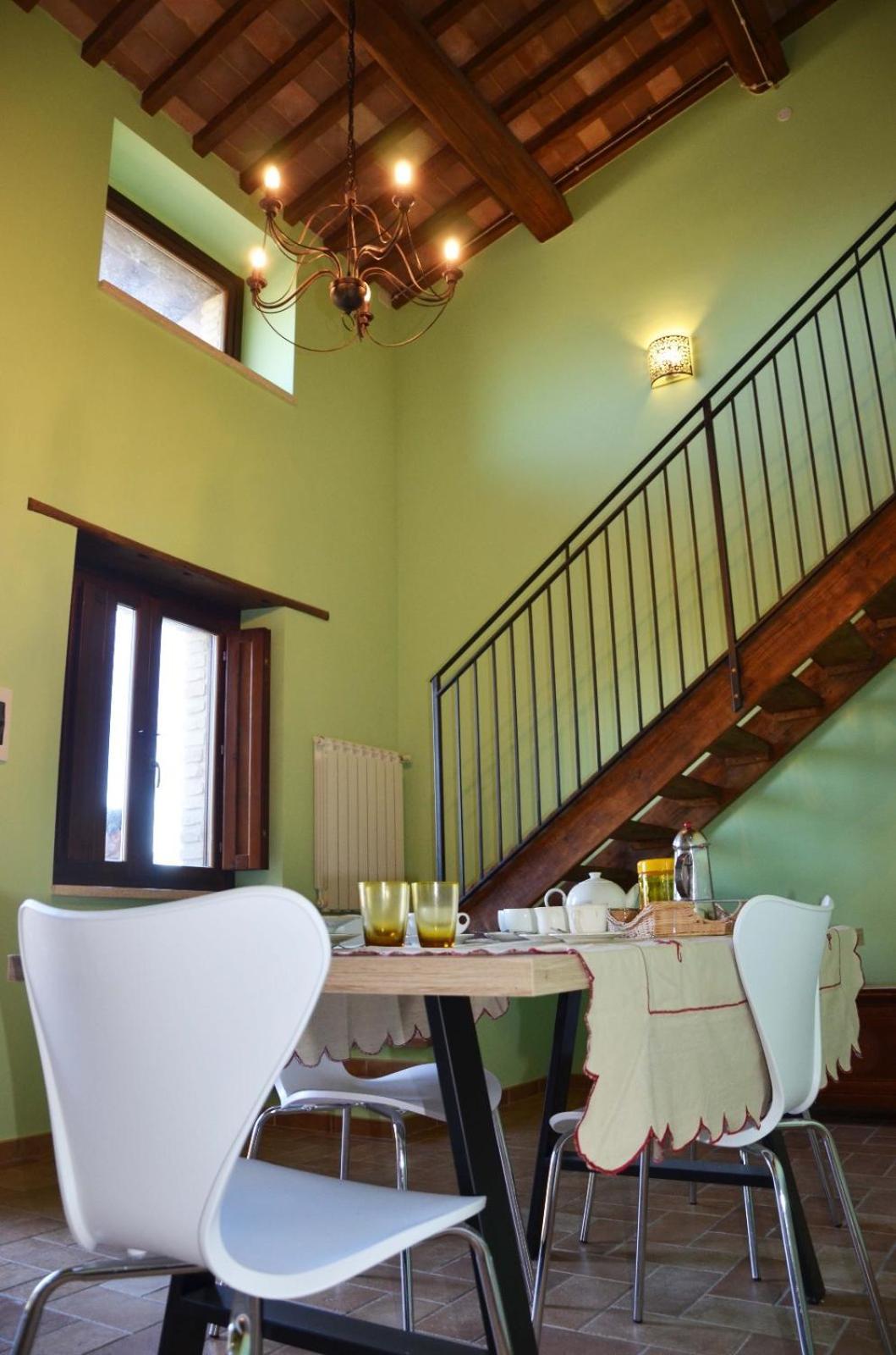 Agriturismo Sant'Angelo Holiday Farm Гуальдо-Каттанео Экстерьер фото