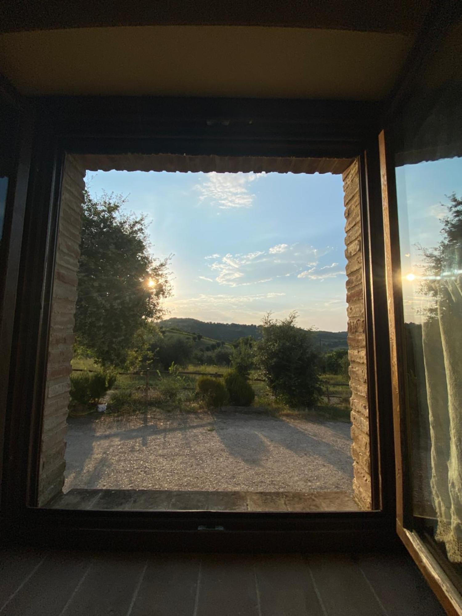 Agriturismo Sant'Angelo Holiday Farm Гуальдо-Каттанео Экстерьер фото
